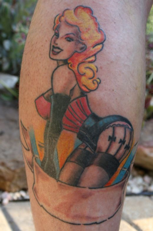 Tatuajes Pin Up: Colgados en la piel 48 Tatuajes Pin Up: Colgados en la piel 48