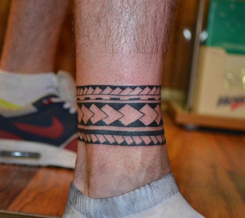 66 Ideas de Tatuajes de Pulseras 10