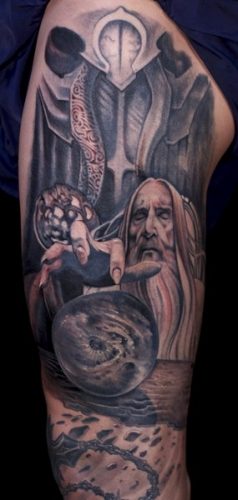69 Tatuajes del Señor de los anillos: magia en la piel 26
