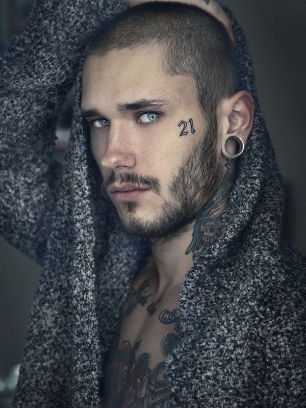 Tatuajes en la cara: ¿Irreverentes o perturbados? 56 Tatuajes en la cara: ¿Irreverentes o perturbados? 56