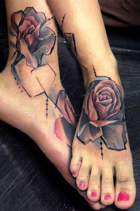 63 Ideas de Tatuajes en los Pies 22