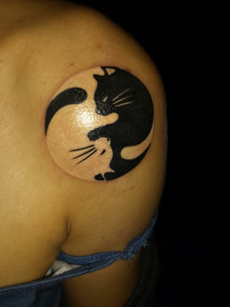 Tatuajes del Yin Yang: el equilibrio entre el bien y el mal 14