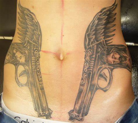Ideas de Tatuajes de Pistolas: Símbolos de Poder 27 Ideas de Tatuajes de Pistolas: Símbolos de Poder 27