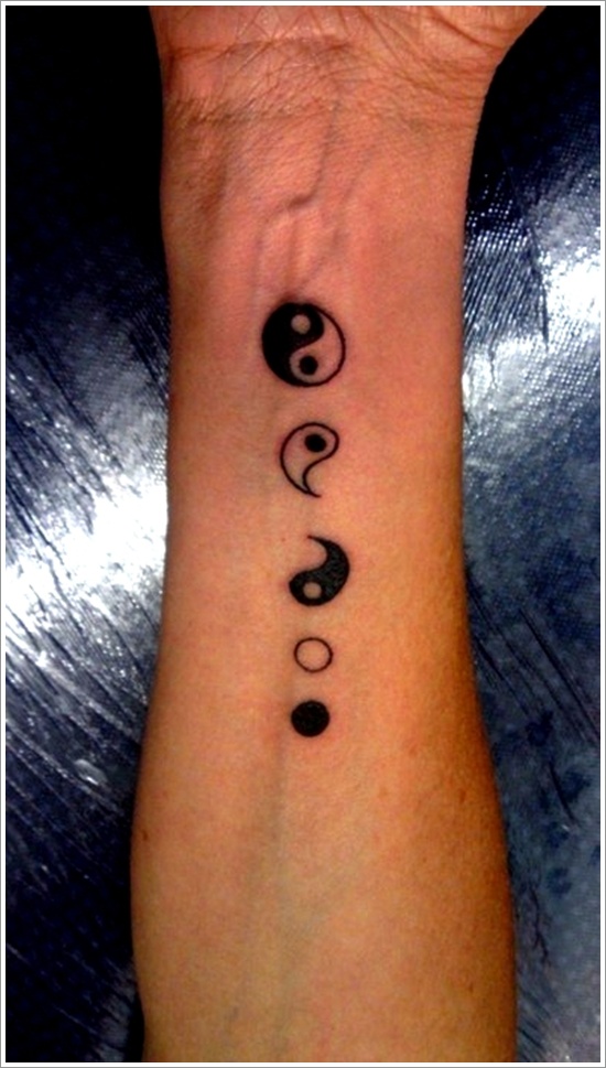 Tatuajes del Yin Yang: el equilibrio entre el bien y el mal 31