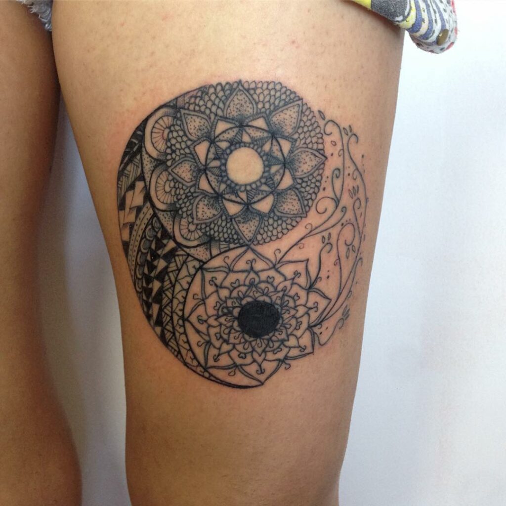 Tatuajes del Yin Yang: el equilibrio entre el bien y el mal 39