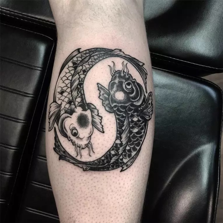 Tatuajes del Yin Yang: el equilibrio entre el bien y el mal 40