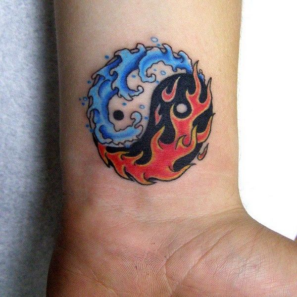 Tatuajes del Yin Yang: el equilibrio entre el bien y el mal 50