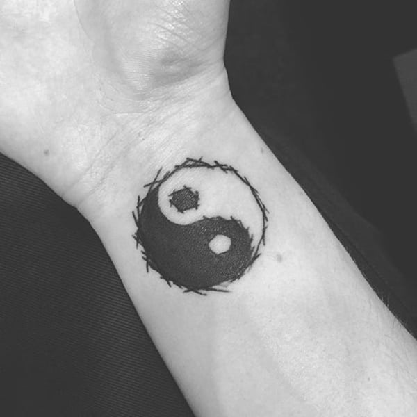 Tatuajes del Yin Yang: el equilibrio entre el bien y el mal 51