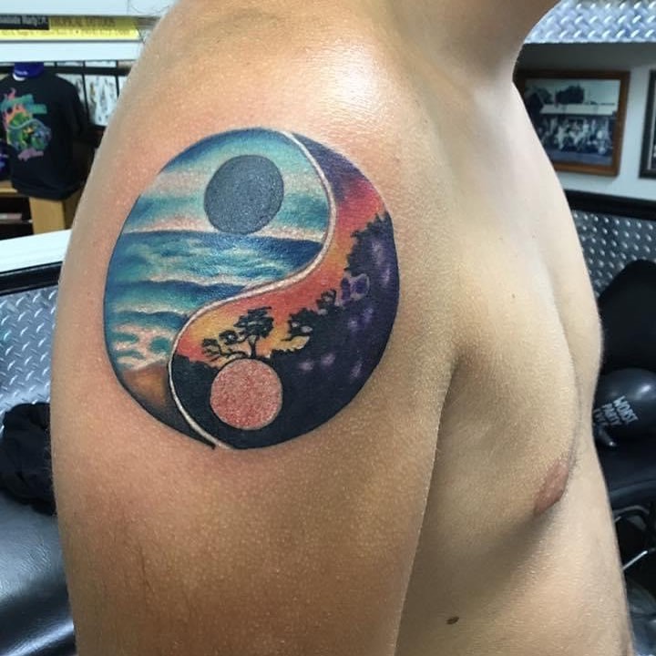 Tatuajes del Yin Yang: el equilibrio entre el bien y el mal 55