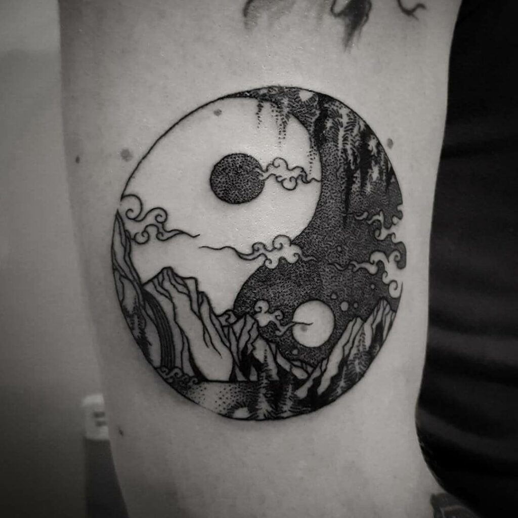 Tatuajes del Yin Yang: el equilibrio entre el bien y el mal 59