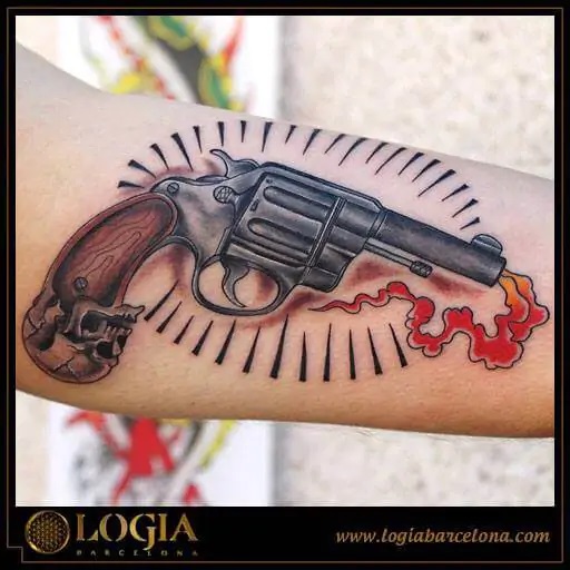 Ideas de Tatuajes de Pistolas: Símbolos de Poder 60