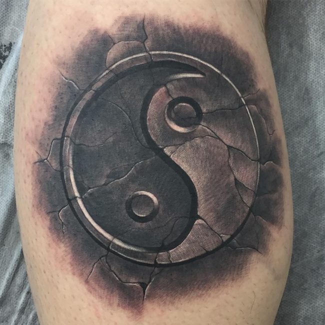 Tatuajes del Yin Yang: el equilibrio entre el bien y el mal 72