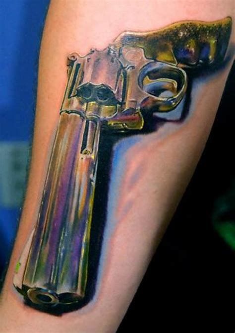 Ideas de Tatuajes de Pistolas: Símbolos de Poder 85