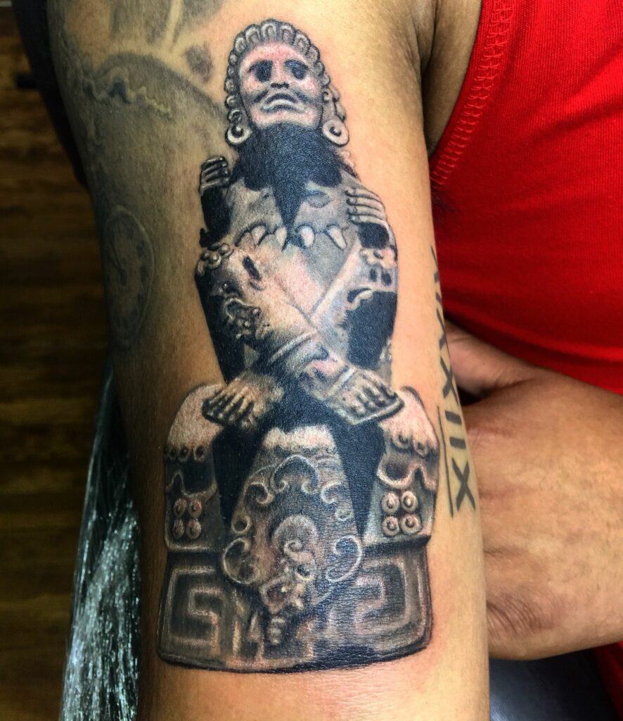 Tatuajes de diosas aztecas: mujeres al poder 18