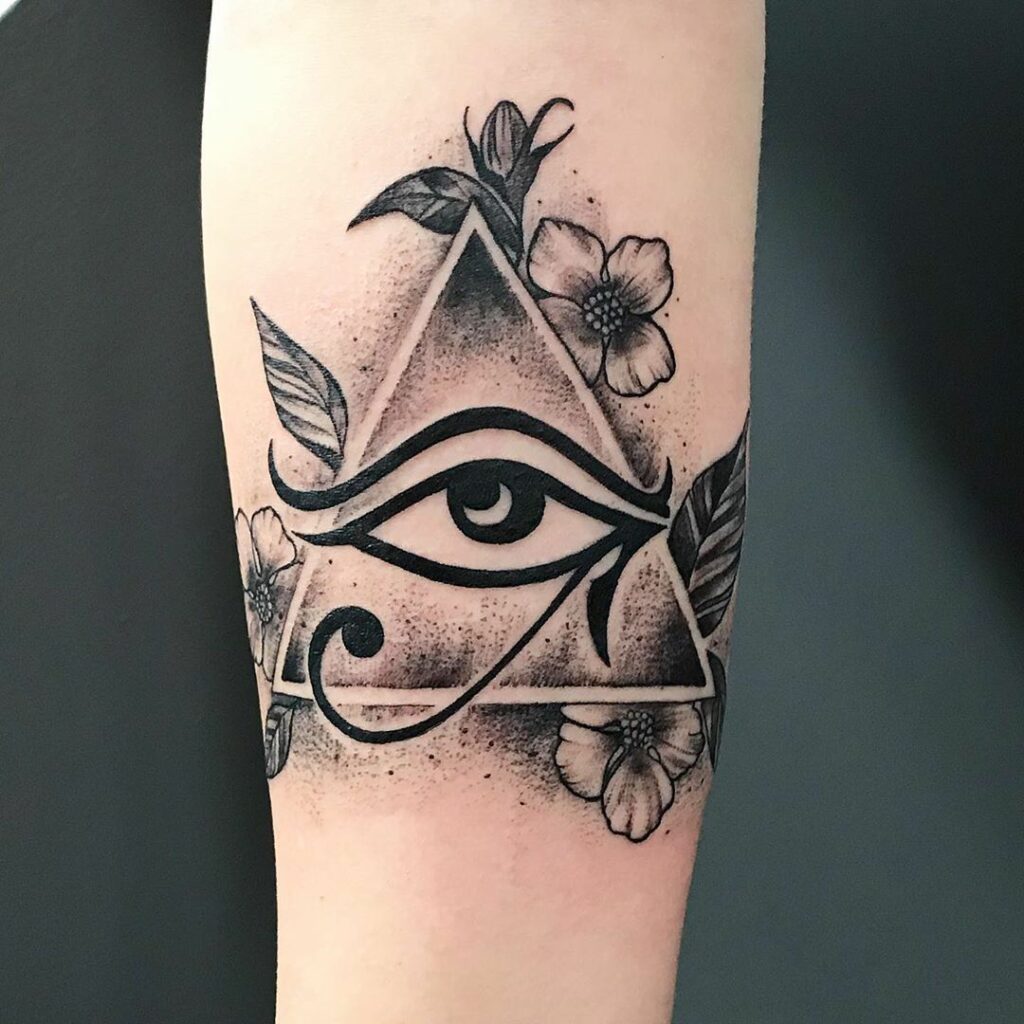 72 Tatuajes del Ojo de Horus: Todo lo ve 2