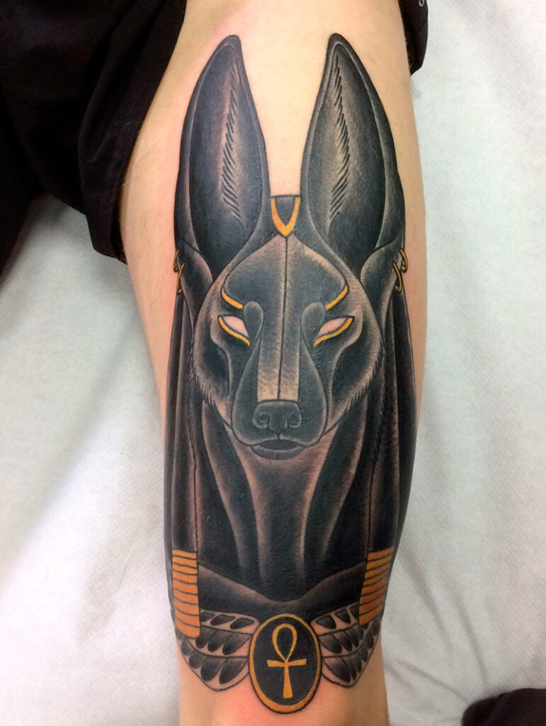 Tatuajes de Anubis: protector de los muertos 16 Tatuajes de Anubis: protector de los muertos 16