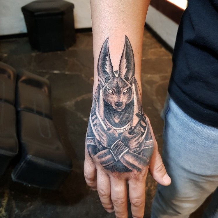 Tatuajes de Anubis: protector de los muertos 19 Tatuajes de Anubis: protector de los muertos 19