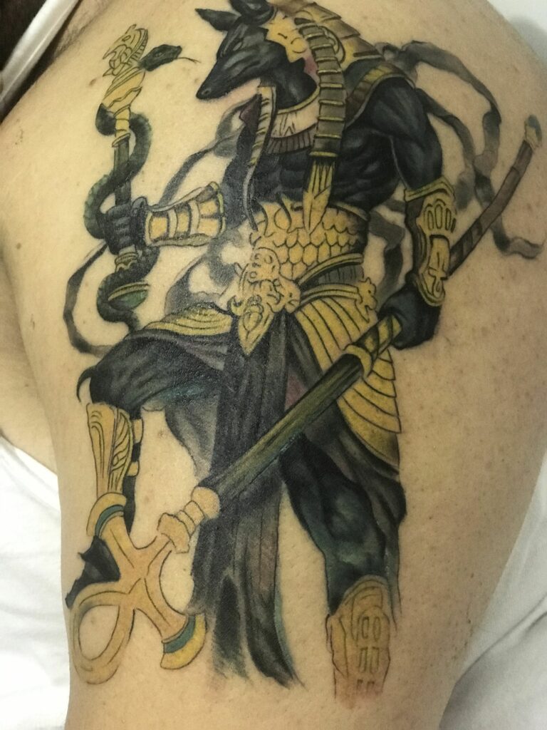 Tatuajes de Anubis: protector de los muertos 26 Tatuajes de Anubis: protector de los muertos 26