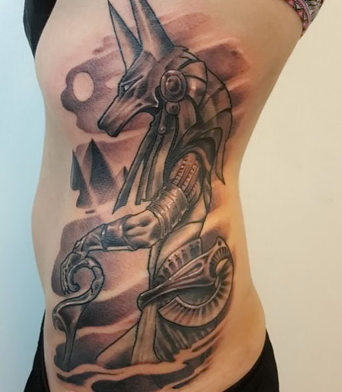 Tatuajes de Anubis: protector de los muertos 27 Tatuajes de Anubis: protector de los muertos 27