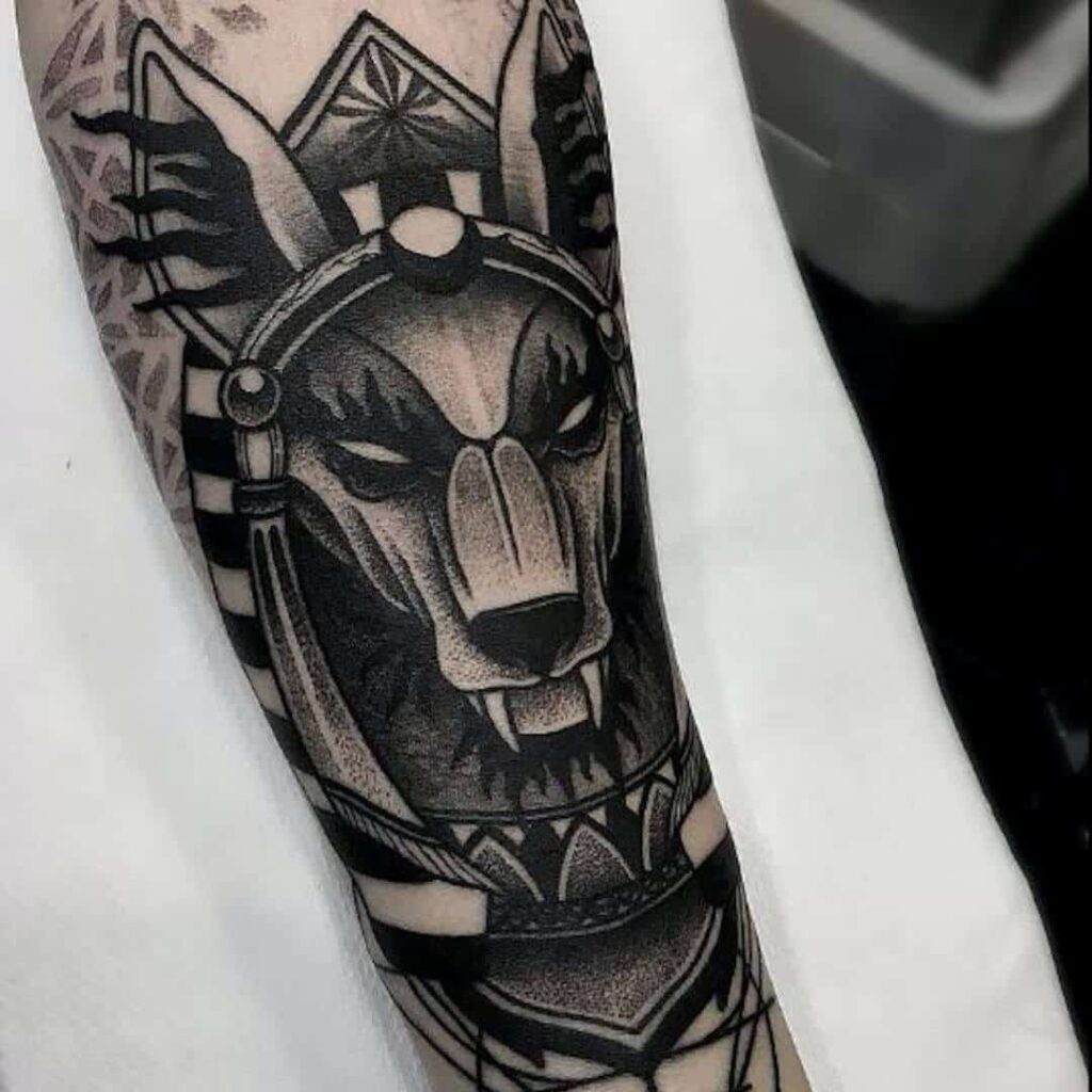 Tatuajes de Anubis: protector de los muertos 55 Tatuajes de Anubis: protector de los muertos 55