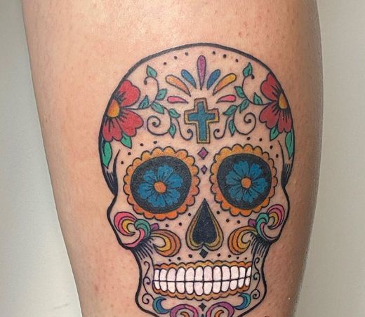 +42 Tatuajes de Calaveras: Ideas y Significados 35 +42 Tatuajes de Calaveras: Ideas y Significados 35