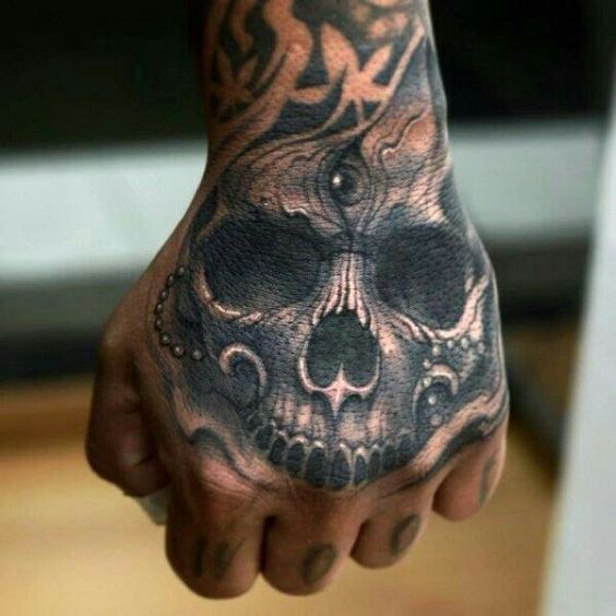 +42 Tatuajes de Calaveras: Ideas y Significados 48 +42 Tatuajes de Calaveras: Ideas y Significados 48