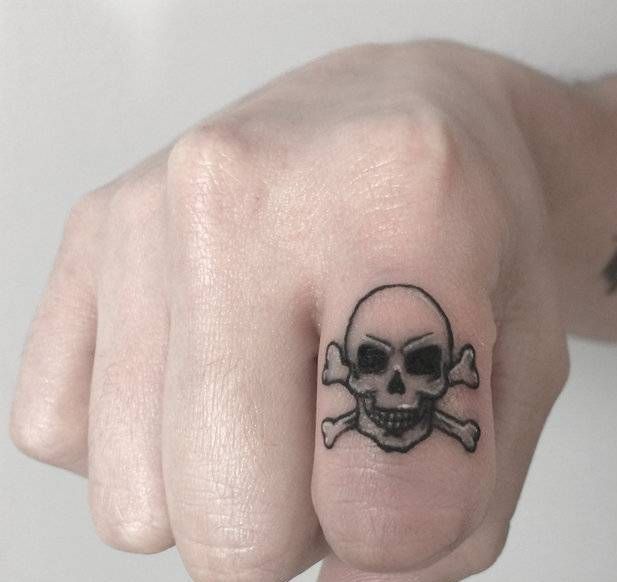 +42 Tatuajes de Calaveras: Ideas y Significados 60 +42 Tatuajes de Calaveras: Ideas y Significados 60